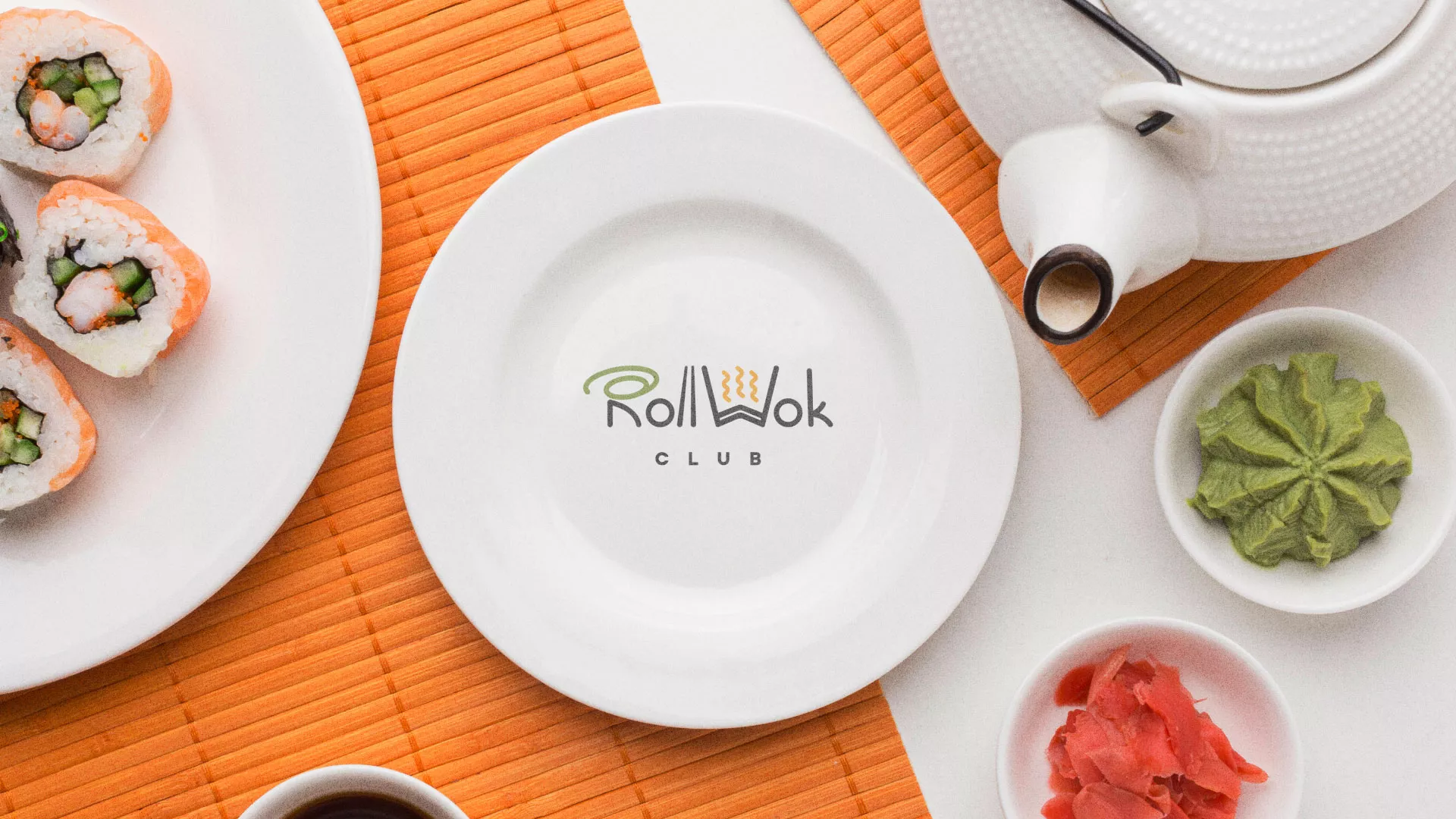 Разработка логотипа и фирменного стиля суши-бара «Roll Wok Club» в Сунже